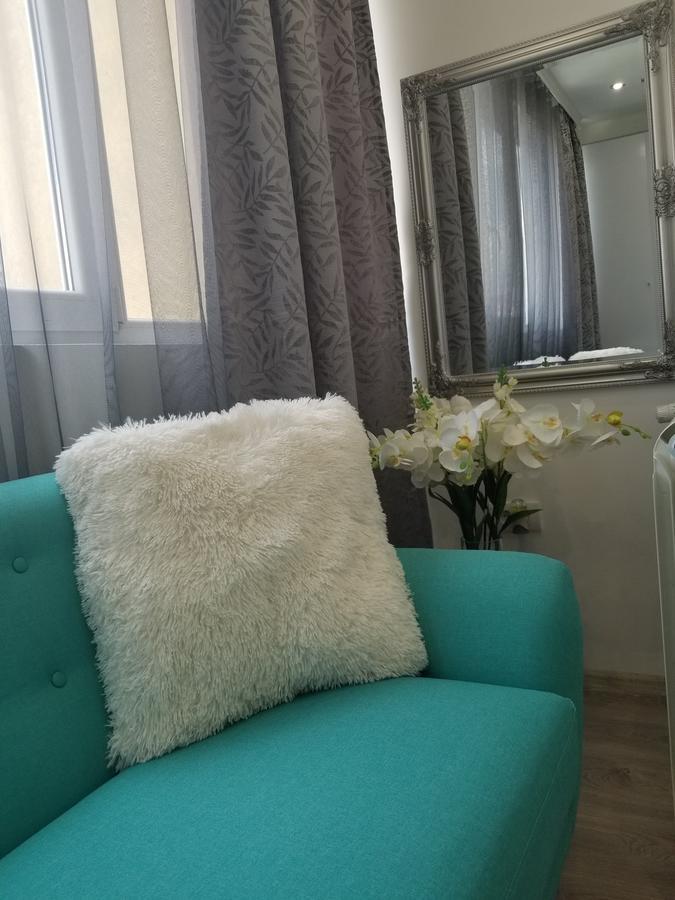 Studio Angel Stan Na Dan Novi Sad Luaran gambar