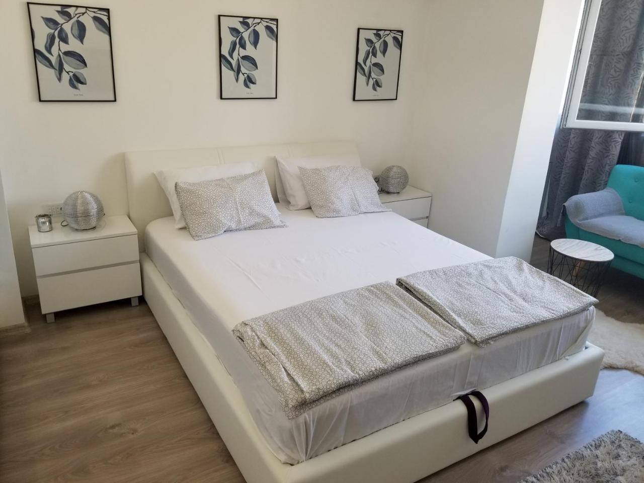 Studio Angel Stan Na Dan Novi Sad Luaran gambar